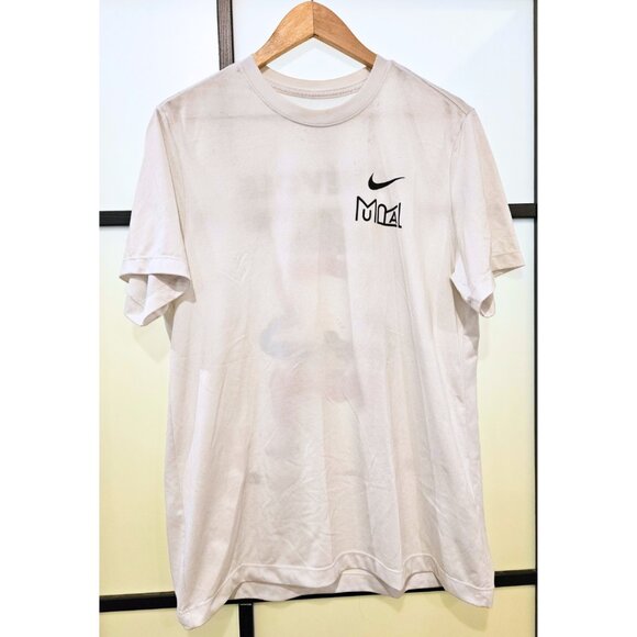 Collectors T - Art by Egle Zvirblyte - Picture 2 of 5